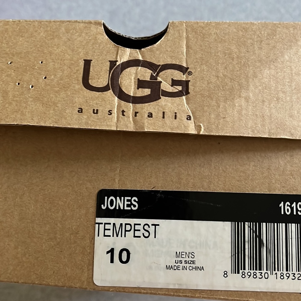 Mens UGG size 10 Leather loafers driving style shoes - Picture 10 of 10